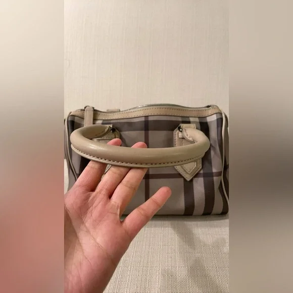 Burberry Speedy Bag - Picture 5 of 10